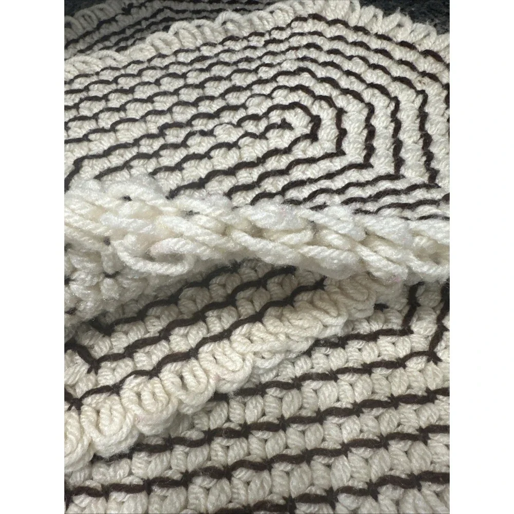 Vintage Placemats yarn crochet kitchen(4 total) Brown and Beige handmade Thick